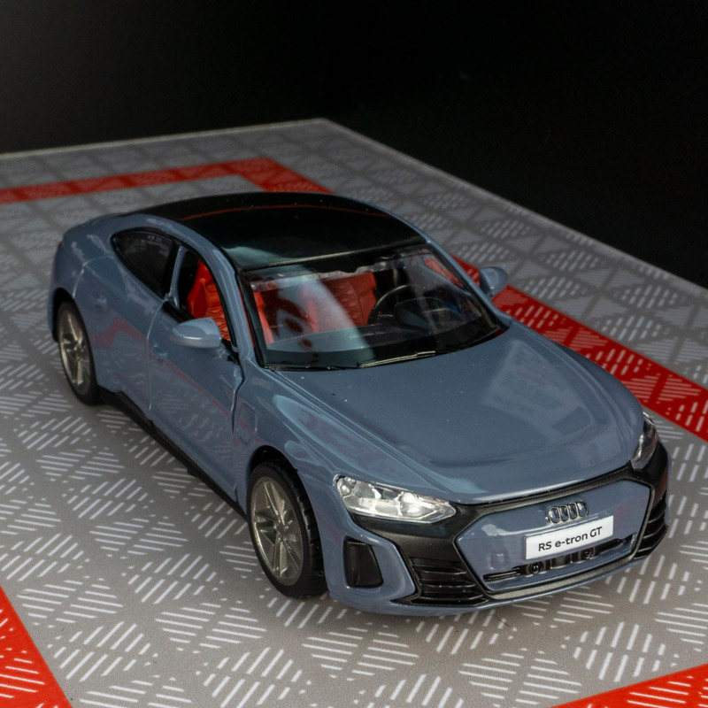 Modellino di auto Audi RS e-tr - Decor Lighting Returns recensione e prezzo