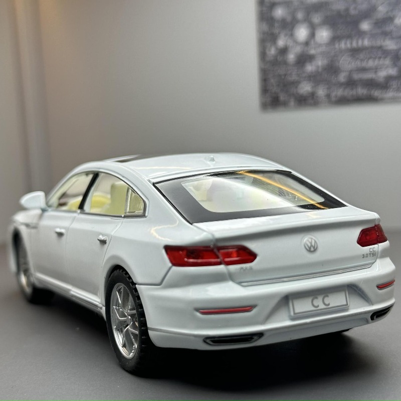 Modellino Auto in Lega Scala 1 - Decor Lighting Returns recensione e prezzo